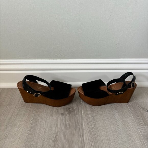 Seychelles Open Toe Wedge - Black Suede and Brown Wood-like - Picture 8 of 10